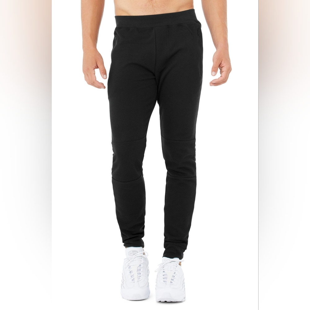 Alo yoga sweatpants (Impel)  large black waffle construction